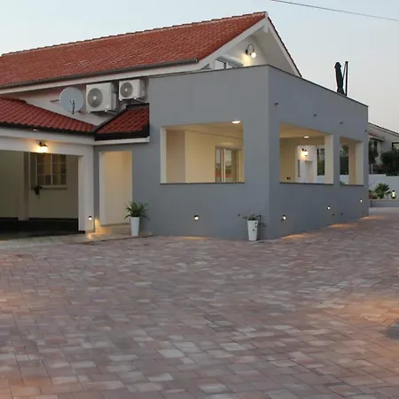 Villa Jela *